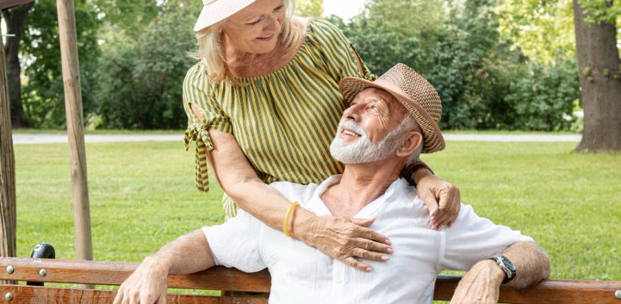 Actividades de verano para personas mayores en una residencia